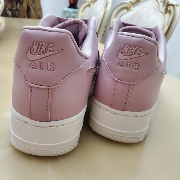 Nike Air Force 1 Premium SE - Picture 11 of 13